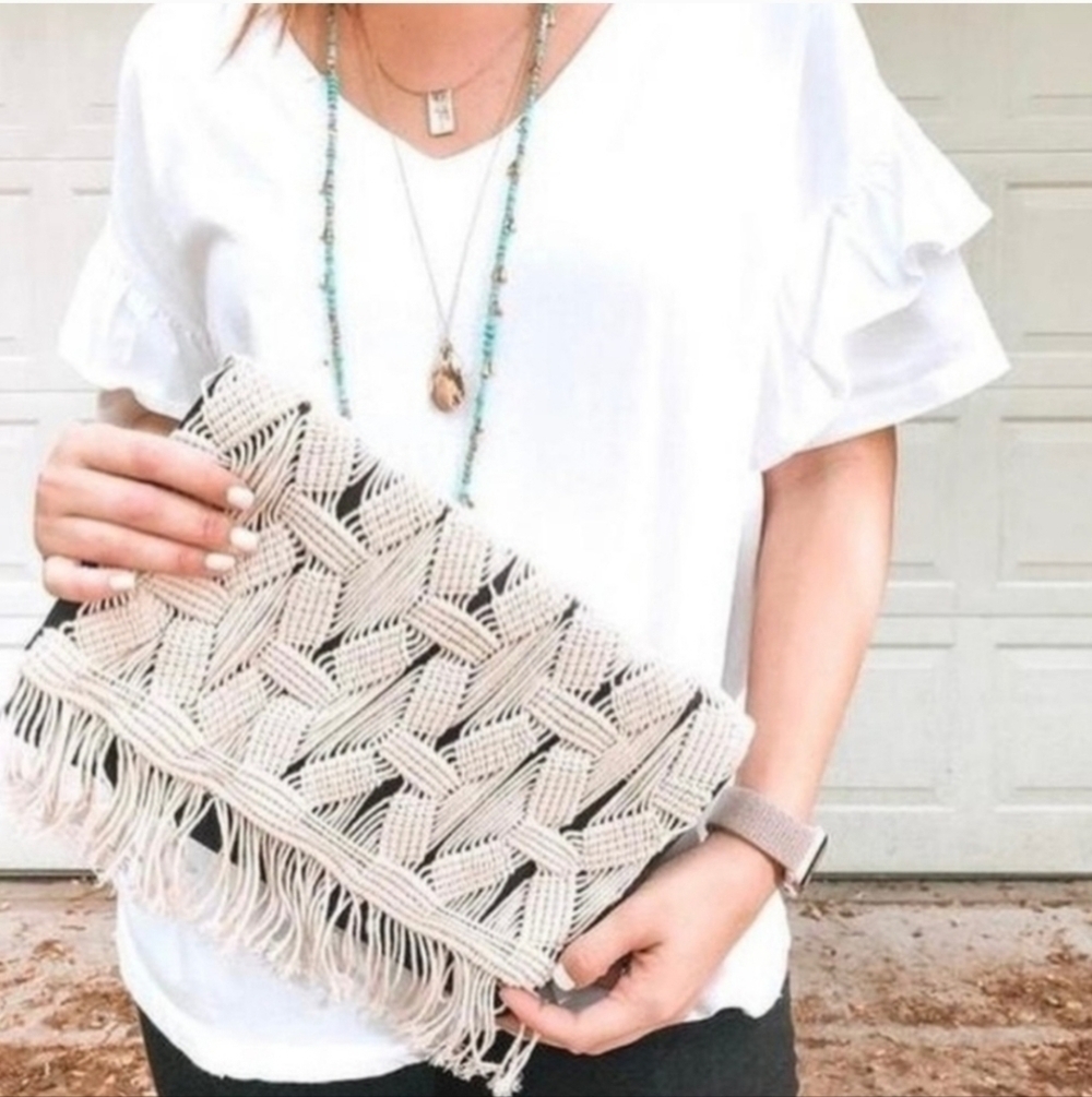 NEW! Stella & Dot, *RETIRED* Playa Macrame Clutch, Black and Cream, MSRP $79